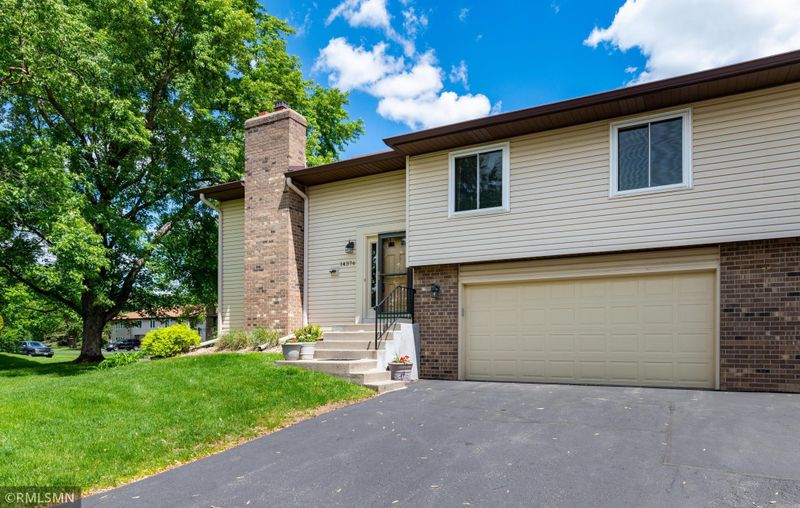 14376 Sorrel Way, Eden Prairie, MN 55347