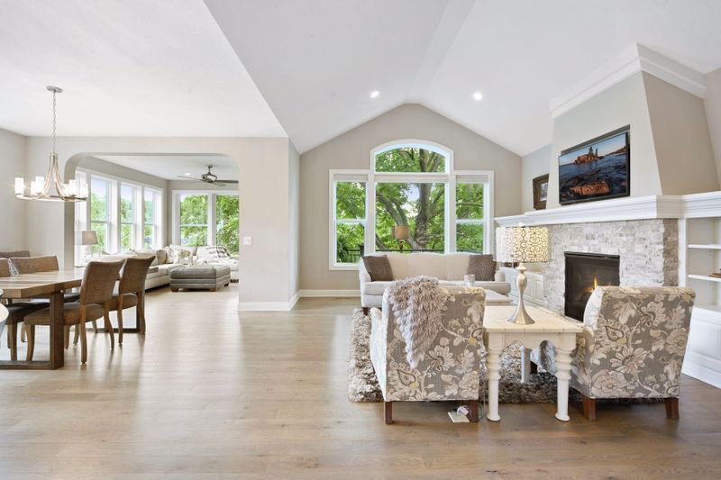 202 Byrondale Ave, Wayzata, MN 55391