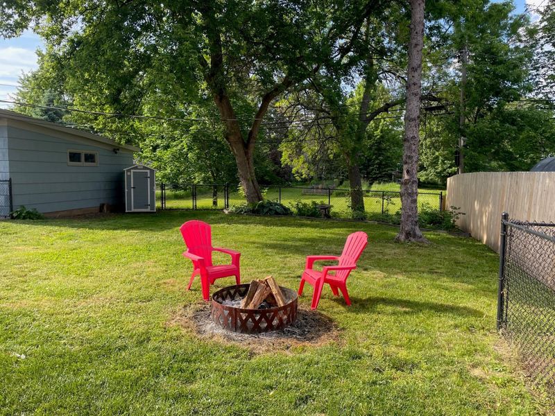 810 Pine St W, Stillwater, MN 55082