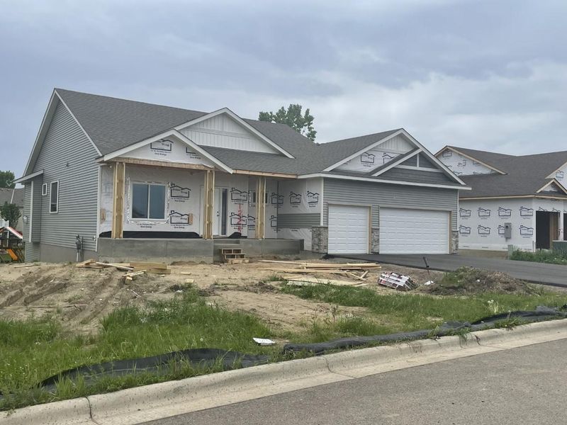1225 Ivy Way, Faribault, MN 55021