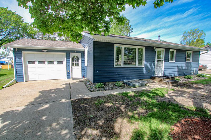 2009 Green Ln NE, Alexandria, MN 56308