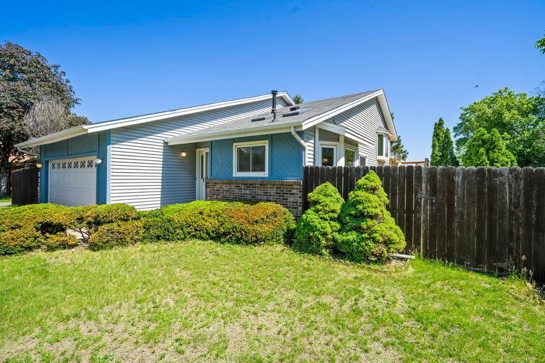 13541 Lynn Ave, Savage, MN 55378