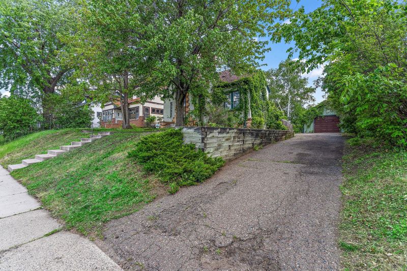2914 Knox Ave N, Minneapolis, MN 55411