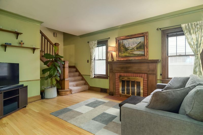 676 Simon Ave, Saint Paul, MN 55117