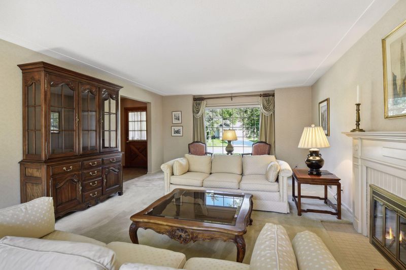 7425 W Shore Dr, Edina, MN 55435