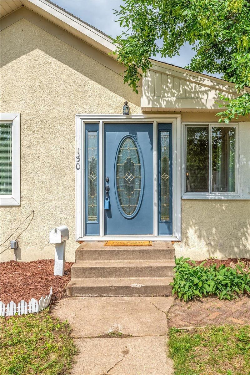 130 11th Ave S, South Saint Paul, MN 55075