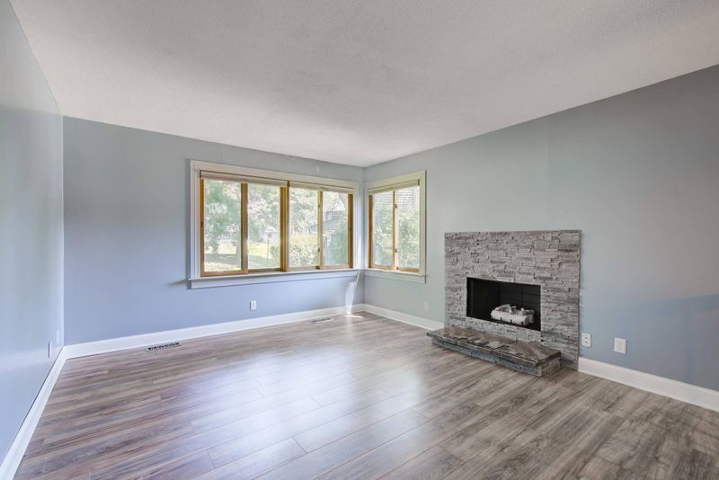 4464 Arden View Ct, Arden Hills, MN 55112