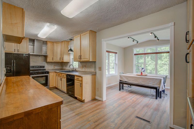 7205 Bester Ave, Inver Grove Heights, MN 55076