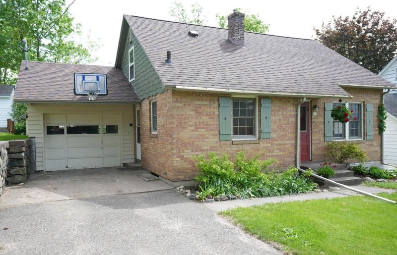 225 E Kentucky St, Saint Croix Falls, WI 54024