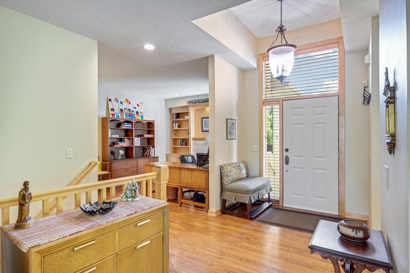 7911 Wyoming Ct, Bloomington, MN 55438