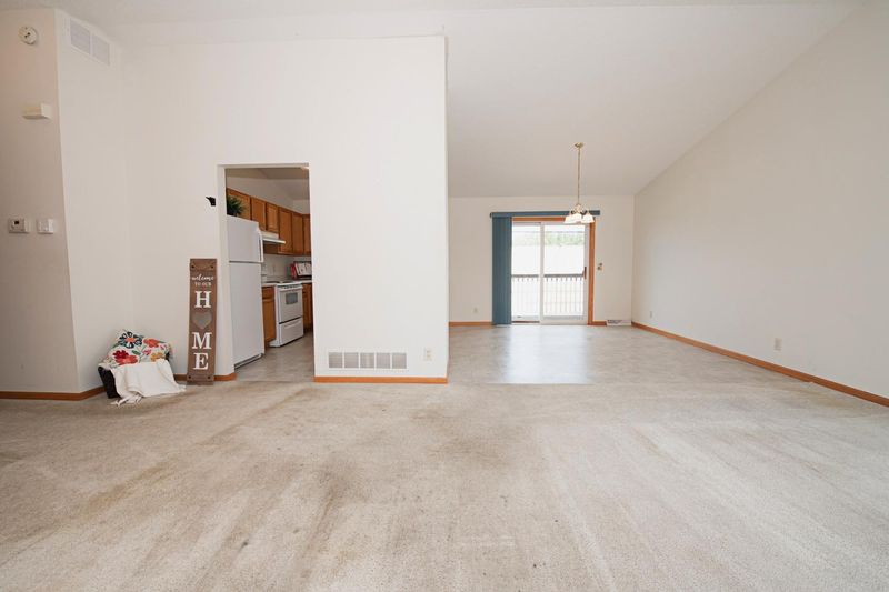 746 Jimmy Carter Pl, Winona, MN 55987