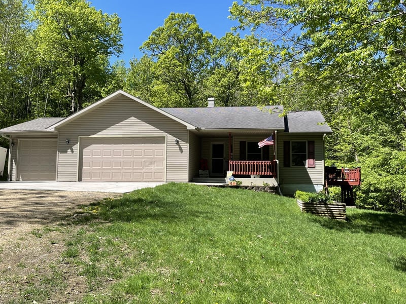 W8111 250th Ave, Hager City, WI 54014