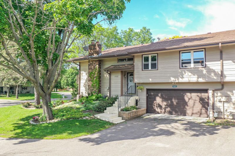 1602 Pheasantwood Trl, Northfield, MN 55057