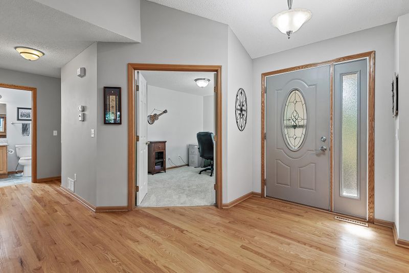 14432 Beverly Ln, Savage, MN 55378