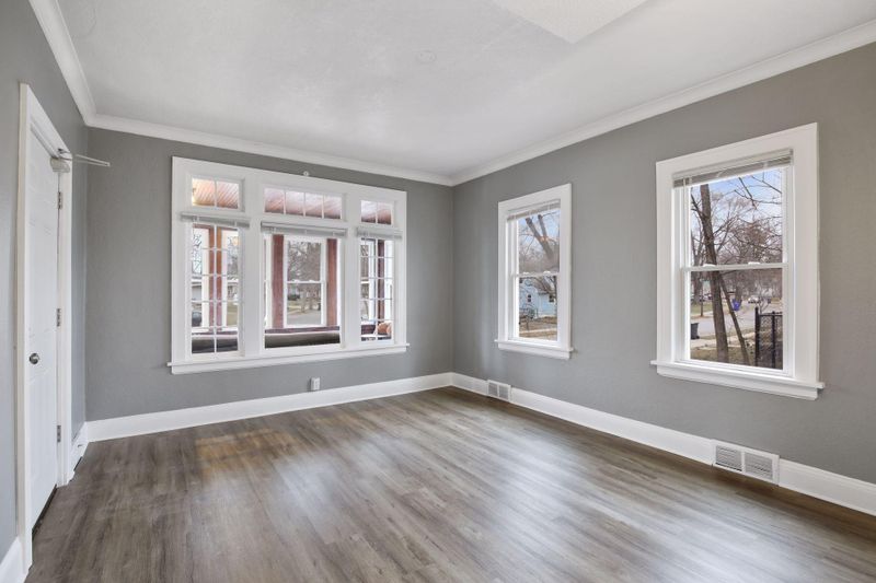 2032 Manitou Ave E, Saint Paul, MN 55119