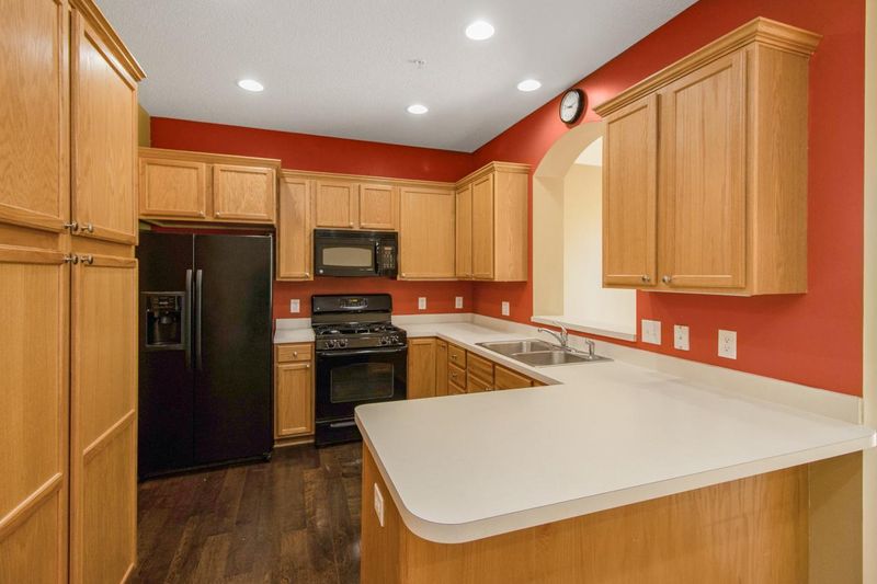 13621 Brick Pa, Rosemount, MN 55068