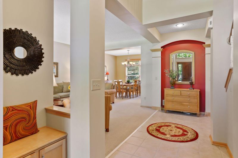 8321 Oak Dr, Victoria, MN 55386