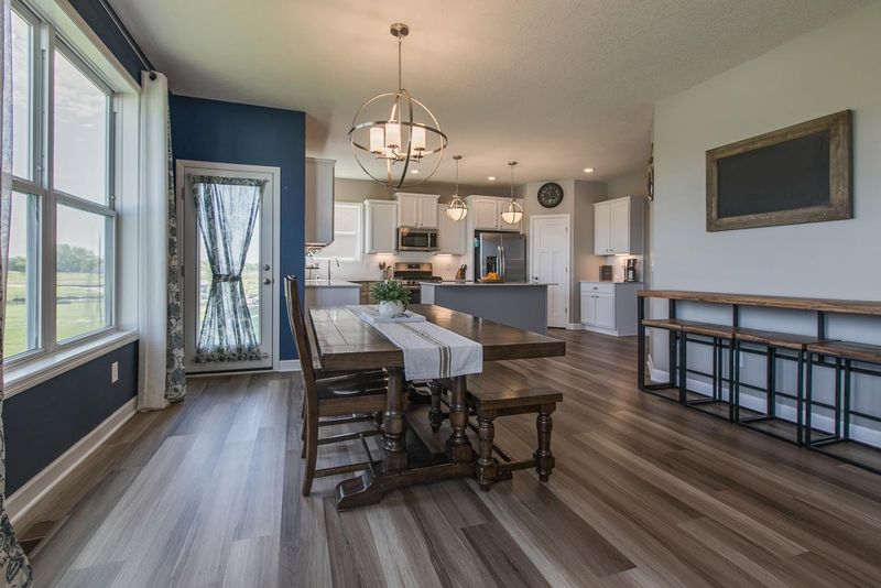 532 Niesen Ave W, Delano, MN 55328