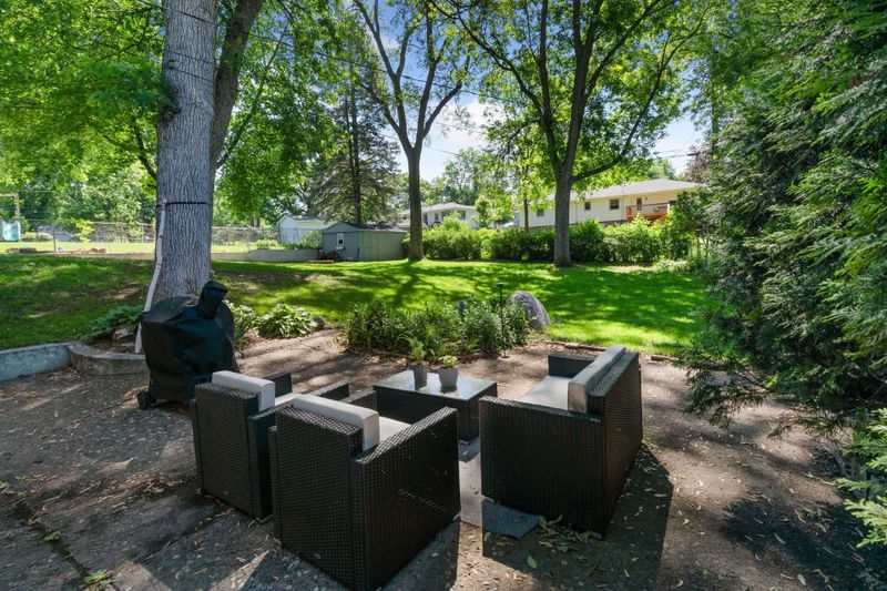 580 Rice Creek Ter NE, Fridley, MN 55432