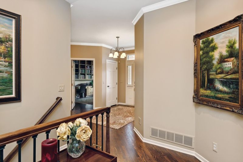 5120 Malibu Dr, Edina, MN 55436