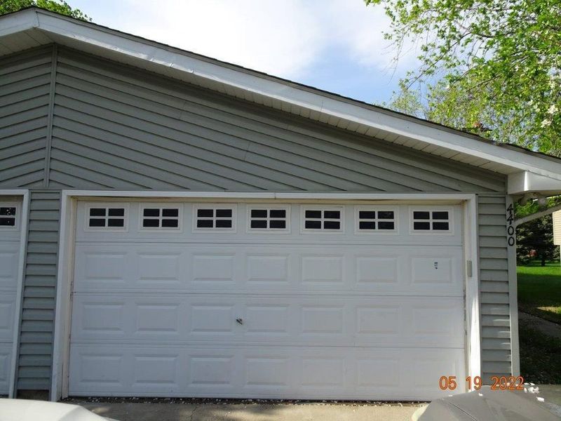 4400 80th Ave N, Brooklyn Park, MN 55443