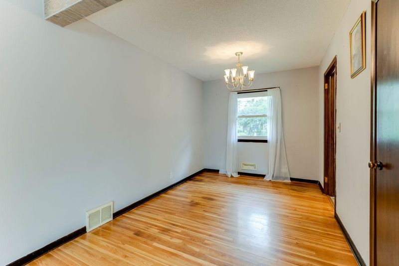 5201 66th Ave N, Brooklyn Center, MN 55429