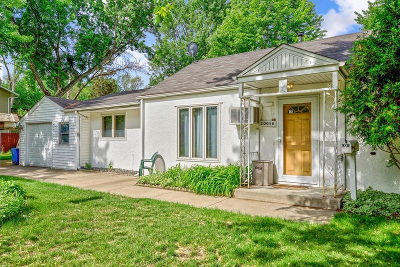 10016 2nd Ave S, Bloomington, MN 55420
