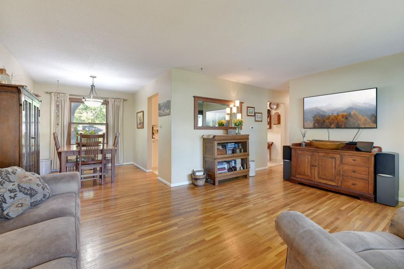 2308 Randy Ave, White Bear Lake, MN 55110