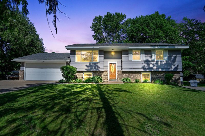 11100 Independence Ave N, Champlin, MN 55316