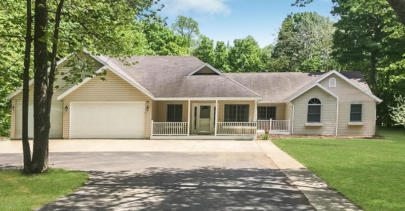 14203 E Fox Lake Rd, Detroit Lakes, MN 56501