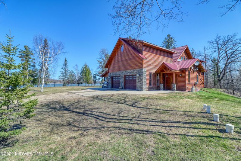 16808 330th Ave, Detroit Lakes, MN 56501