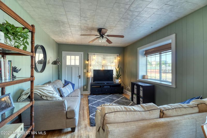 116 Willow St E, Detroit Lakes, MN 56501