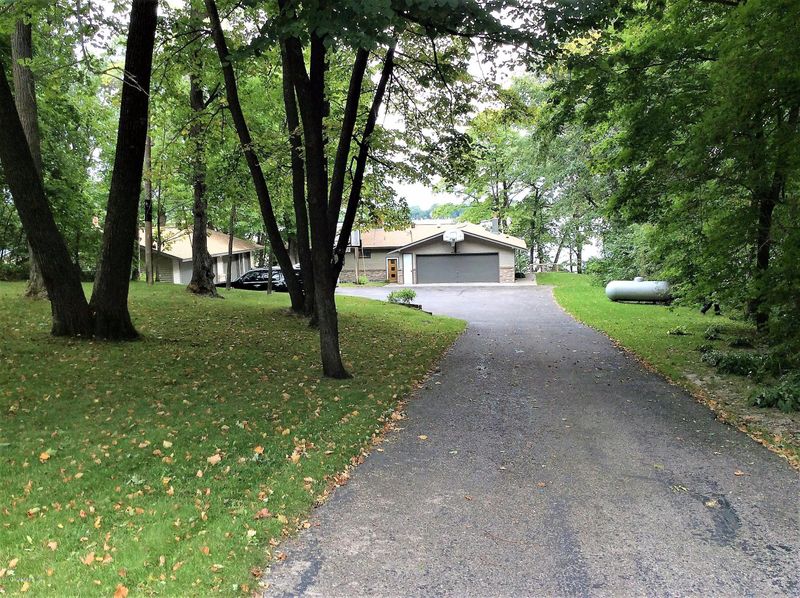 44114 W Paul Lake Dr, Perham, MN 56573