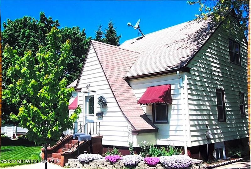514 Holmes St W, Detroit Lakes, MN 56501