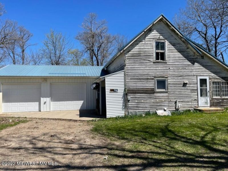 37755 470th St #B, Frazee, MN 56544