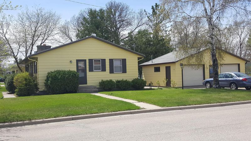 212 Broadway Ave, Detroit Lakes, MN 56501