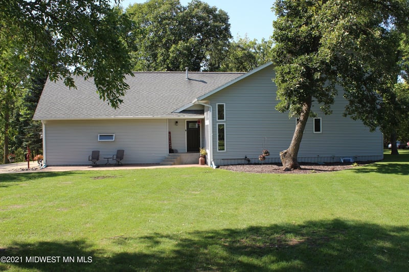 32941 N Pickerel Dr, Richville, MN 56576