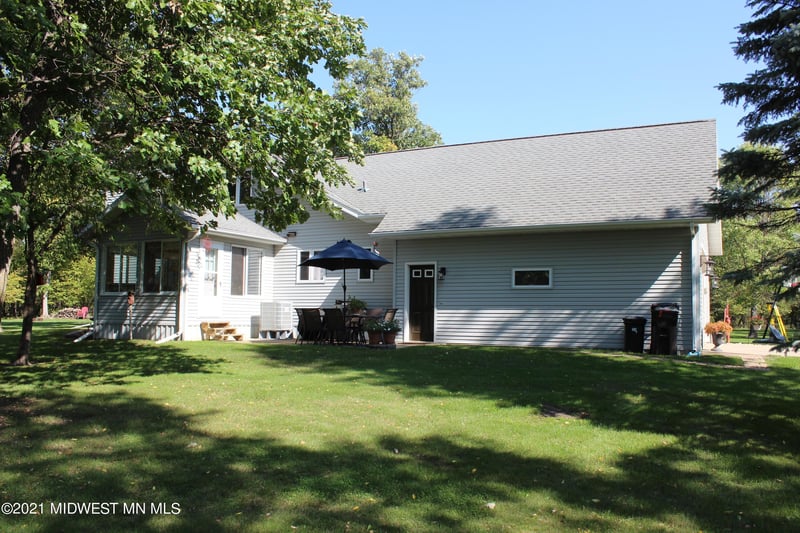 32941 N Pickerel Dr, Richville, MN 56576