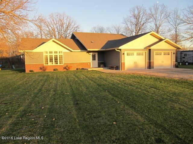 18657 Willow Springs Rd, Detroit Lakes, MN 56501