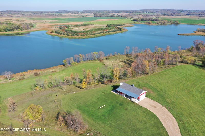 46335 Hillview Dr, Vining, MN 56588