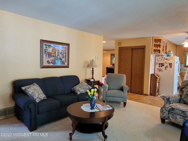 47602 Henry Hill Ln, Pelican Rapids, MN 56572