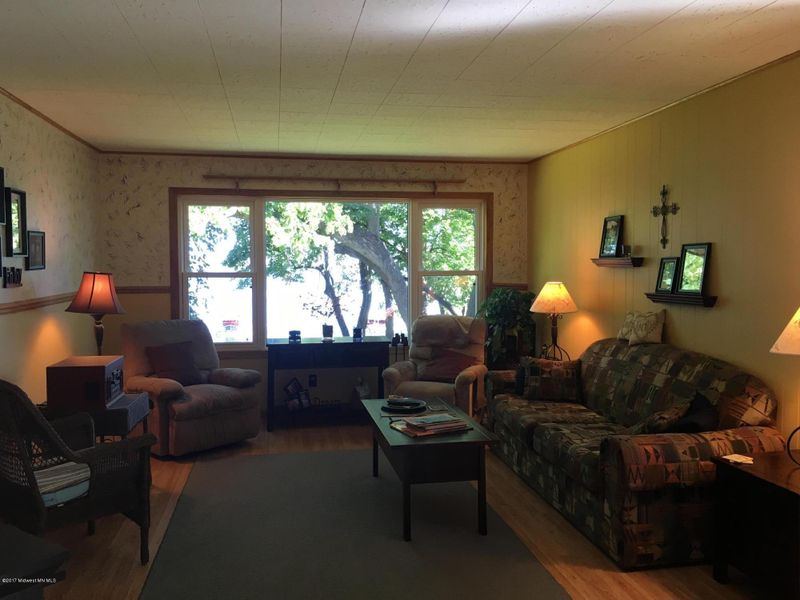 734 S Shore Dr, Detroit Lakes, MN 56501