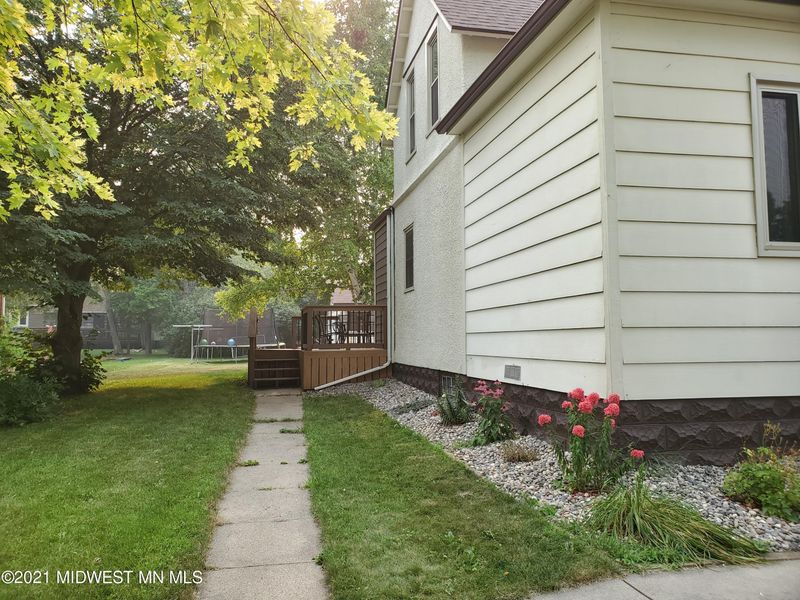 421 9th St, Hawley, MN 56549