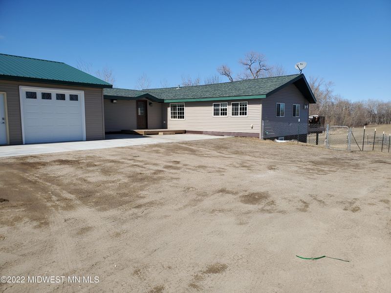 17638 28th Ave N, Glyndon, MN 56547