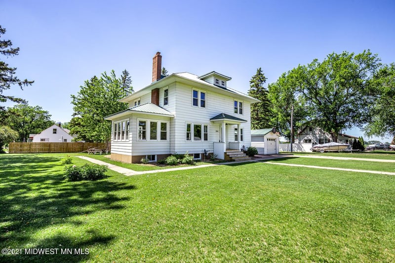 201 N 2 Ave, Hitterdal, MN 56552