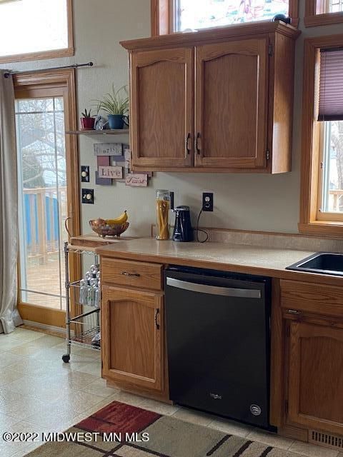 610 6th St NE, Dilworth, MN 56529