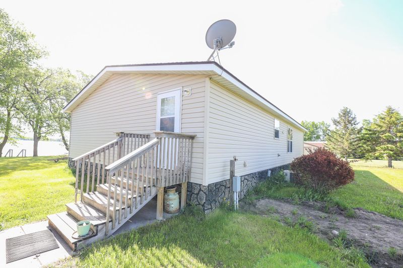 15695 W Shore Dr NW, Evansville, MN 56326