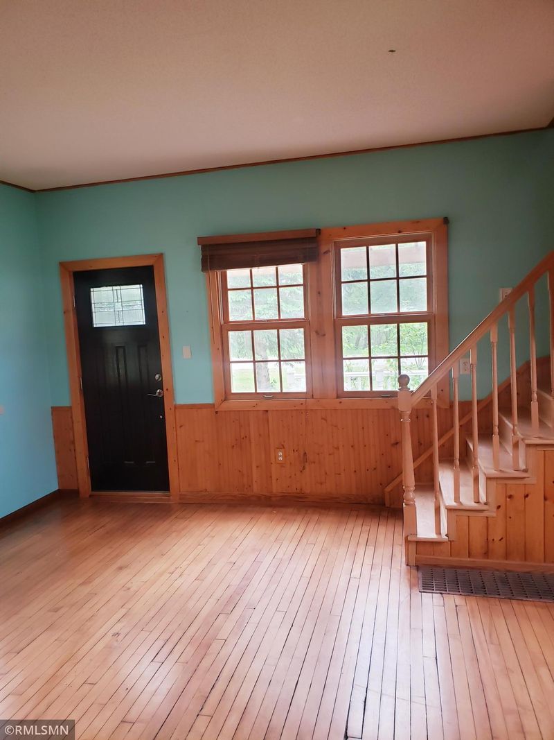 302 Dudley Ave, Coleraine, MN 55722