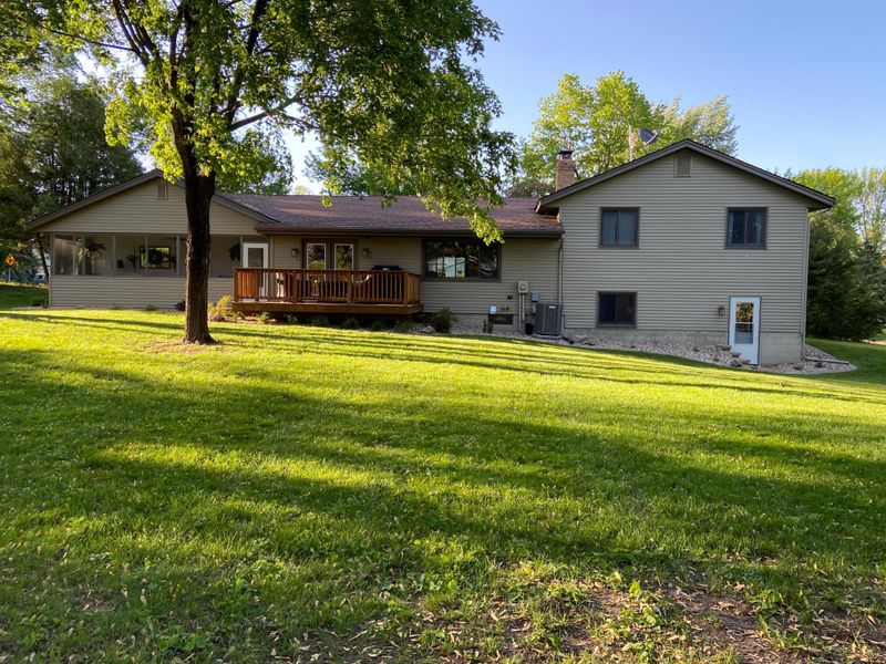 154 Coventry Rd, Le Sueur, MN 56058