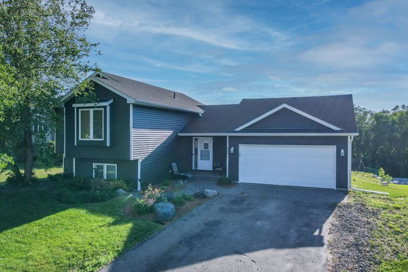 952 Heritage Dr SW, Lonsdale, MN 55046